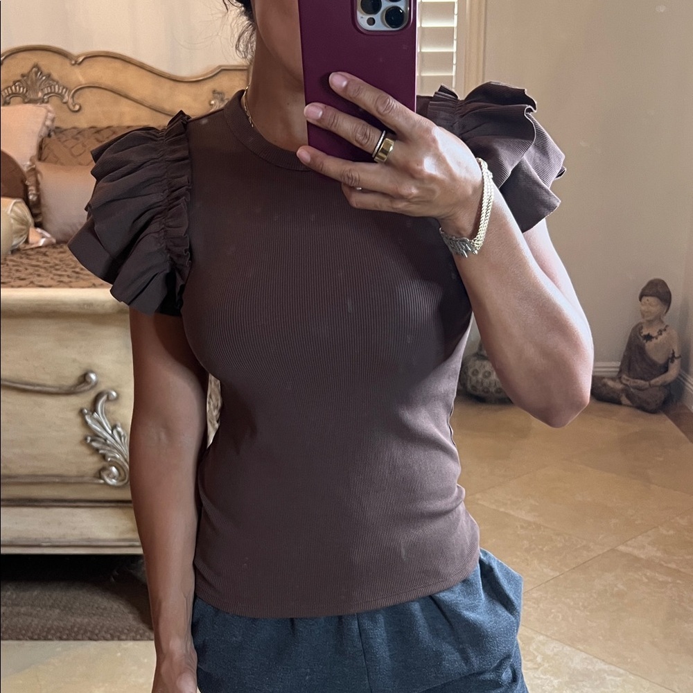 💕NWT Express Brown Short Sleeve Top with Puff Shoulders💕 - Picture 4 of 5